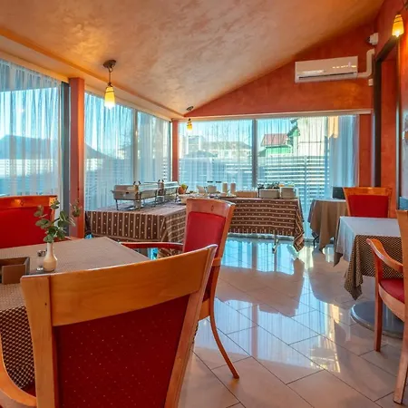 Hotel Meduna 3*